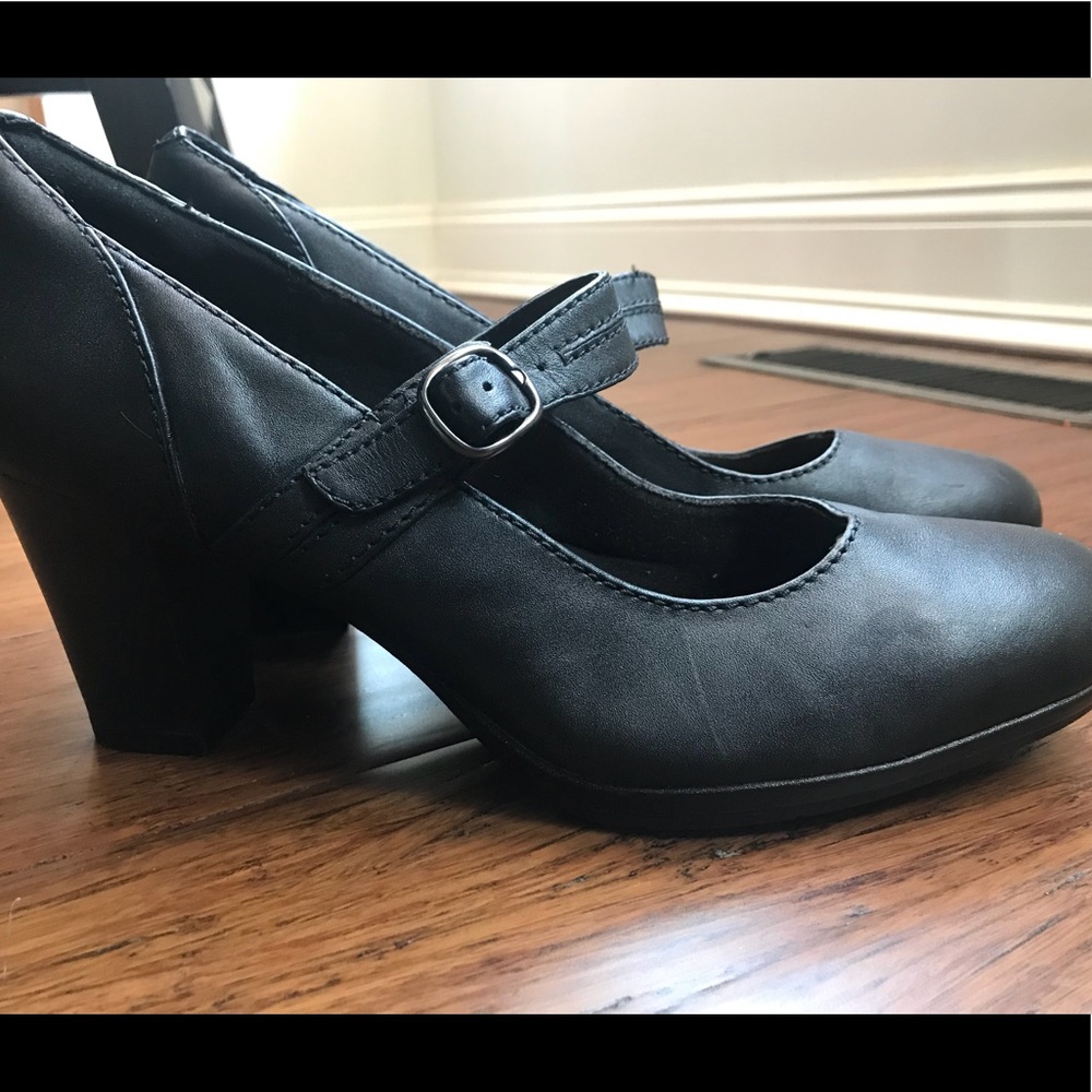 Women’s Clarks Mary Jane Style Mule/clog size 11